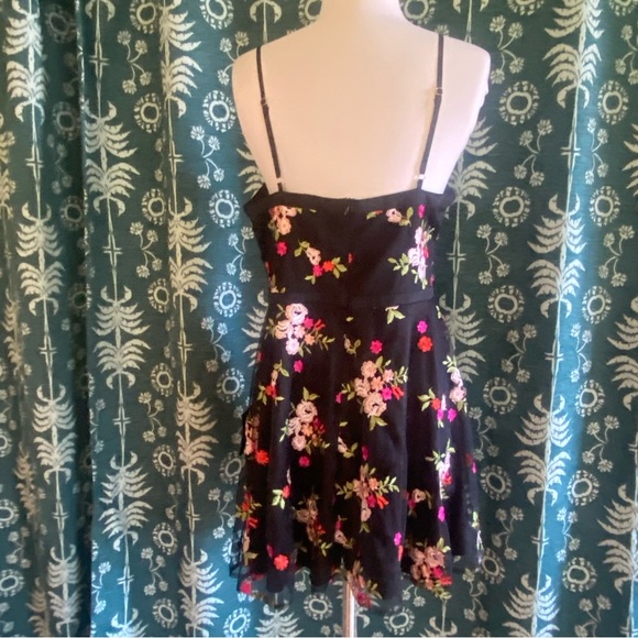 Lulu’s Favorite Fleur Black Mesh Floral Embroidered Skater Dress Sz L NWT - Picture 10 of 15